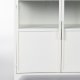 WHITE LABEL LIVING Miya Lavt vitrineskap, m. 3 drer og hyller - glass og hvitt jern