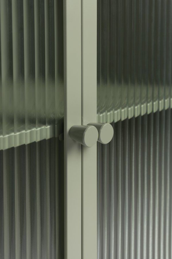 WHITE LABEL LIVING Herbe Stort skap, m. 2 drer og hyller - lysegrnn MDF/metall