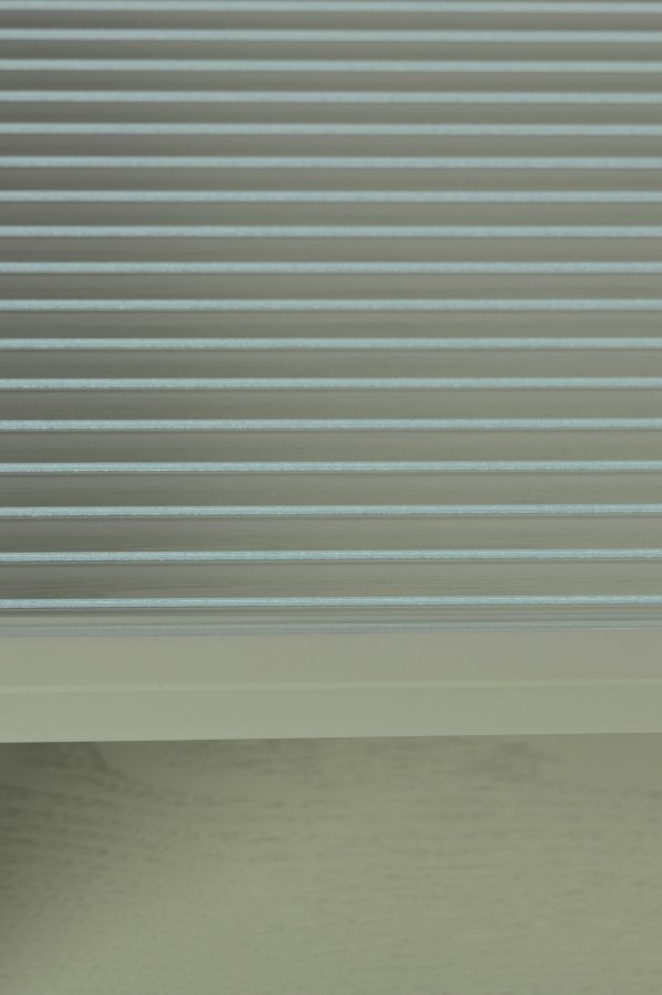 WHITE LABEL LIVING Herbe Lite skap, m. 1 dr og hyller - lysegrnn MDF/metall