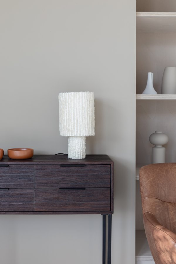 WHITE LABEL LIVING Webster skap S, m. 4 skuffer - brun gjenvunnet teak og jern