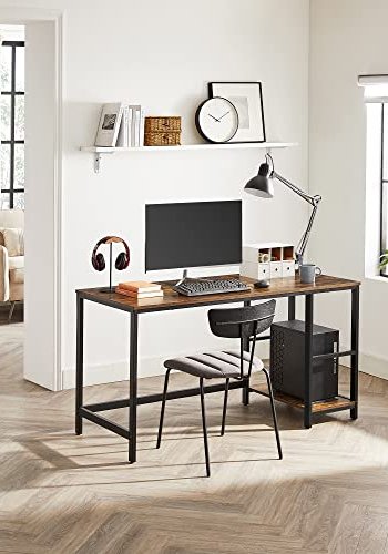 VASAGLE skrivebord, m. 2 hyller - rustikk brun sponplate og sort stl (140x60)