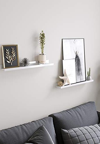 SONGMICS Flytande hyllor Set om 2, vägghyllor kant med högglansig finish, 60 x 10 cm, för tavelramar och böcker, vardagsrum, hall, sovrum, badrum, kök, kontor, vit LWS60WT
