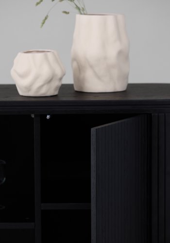 VIND KOLLEKSJON Fjllbacka skjenk, m. 2 drer og hyller - svart eikefiner/MDF (160x48)