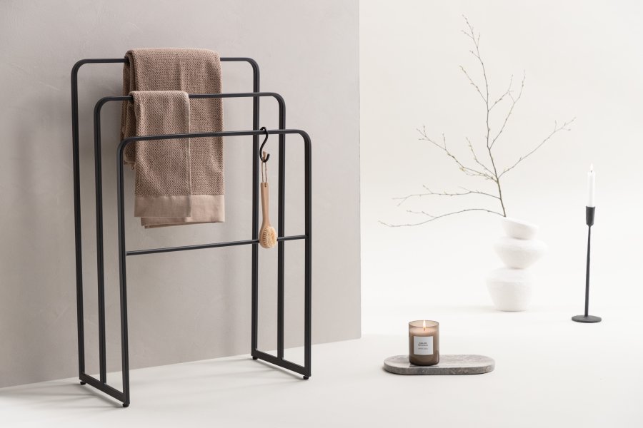 VIND COLLECTION Drammen M hndklestativ - sort stl (H:84)