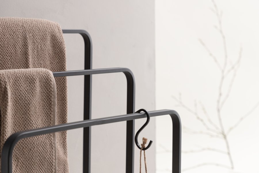 VIND COLLECTION Drammen M hndklestativ - sort stl (H:84)