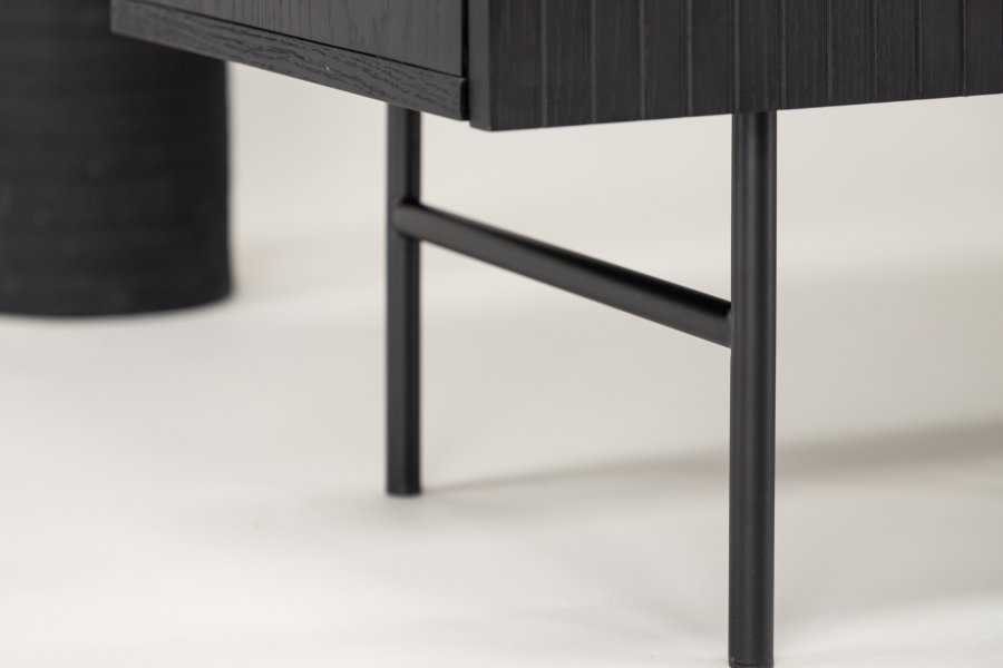 VIND KOLLEKSJON Björkön skjenk, m. 3 drer og 2 hyller - svart finer og sort stl (150x42)