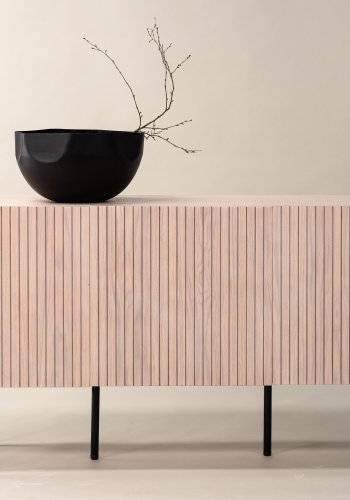 VIND KOLLEKSJON Björkön skjenk, m. 3 drer og 2 hyller - hvitkalket finer og sort stl (150x42)