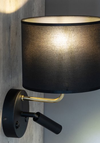 TK Richi vegglampe - svart stoff og gullmetall 