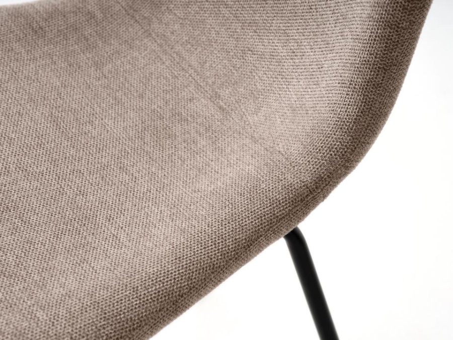 Delta spisebordstol - ekte stoff og svarte ben