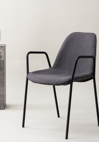 VIND COLLECTION Klädesholmen spisebordsstol, m. armlener - mrkegr boucléstoff og sort stl