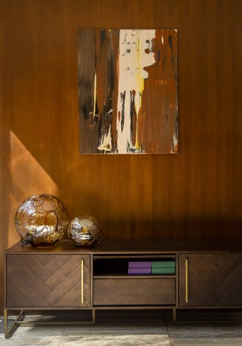 DUTCHBONE Klasse skjenk, lav, m. 4 drer og 2 hyller - brun fiskebein MDF og gull stl