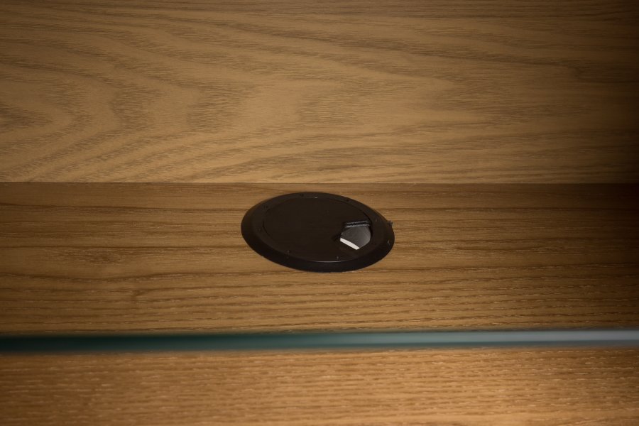 ZUIVER Barbier TV-bord, m. 2 skyvedrer - brun ask finer (120x40)