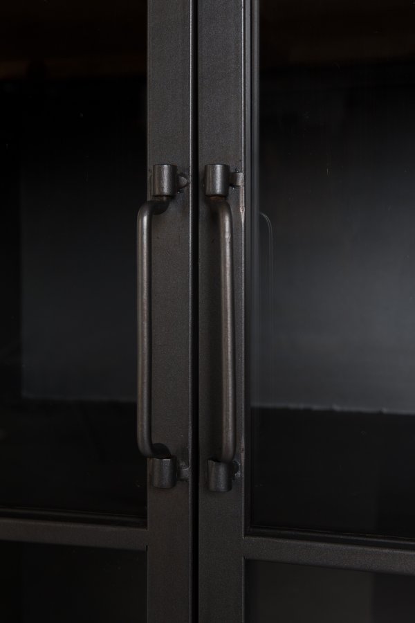 WHITE LABEL LIVING Damian skjenk, m. 2 glassdrer, 2 skuffer, 2 rom, 1 hylle - brunt gran/svart jern