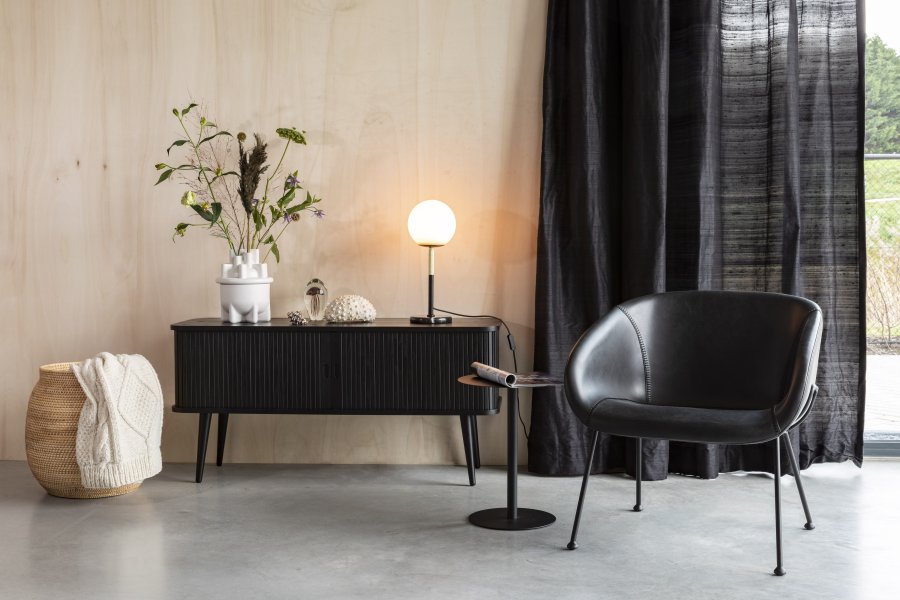 ZUIVER Barbier TV-bord, m. 2 skyvedrer - svart eikefiner og gummitre (120x40)