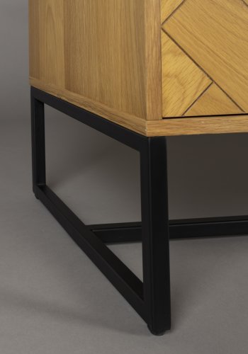 DUTCHBONE Class TV-Tisch, niedrig, mit 4 Türen und Regalen – natürliche Fischgräteneiche und schwarzer Stahl