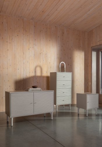 ZUIVER Morgenskjenk, m. 2 drer og 2 hyller - gr rotting/MDF/akasietre