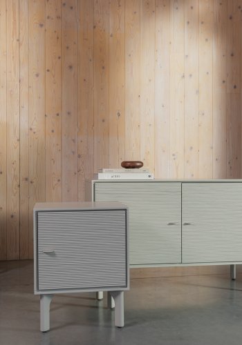 ZUIVER Morgenskjenk, m. 2 drer og 2 hyller - gr rotting/MDF/akasietre