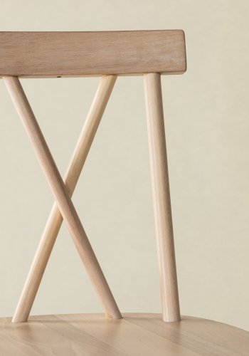 VINNSAMLING Mollöström barstol, m. rygg og fotsttte - hvitkalket gummitre