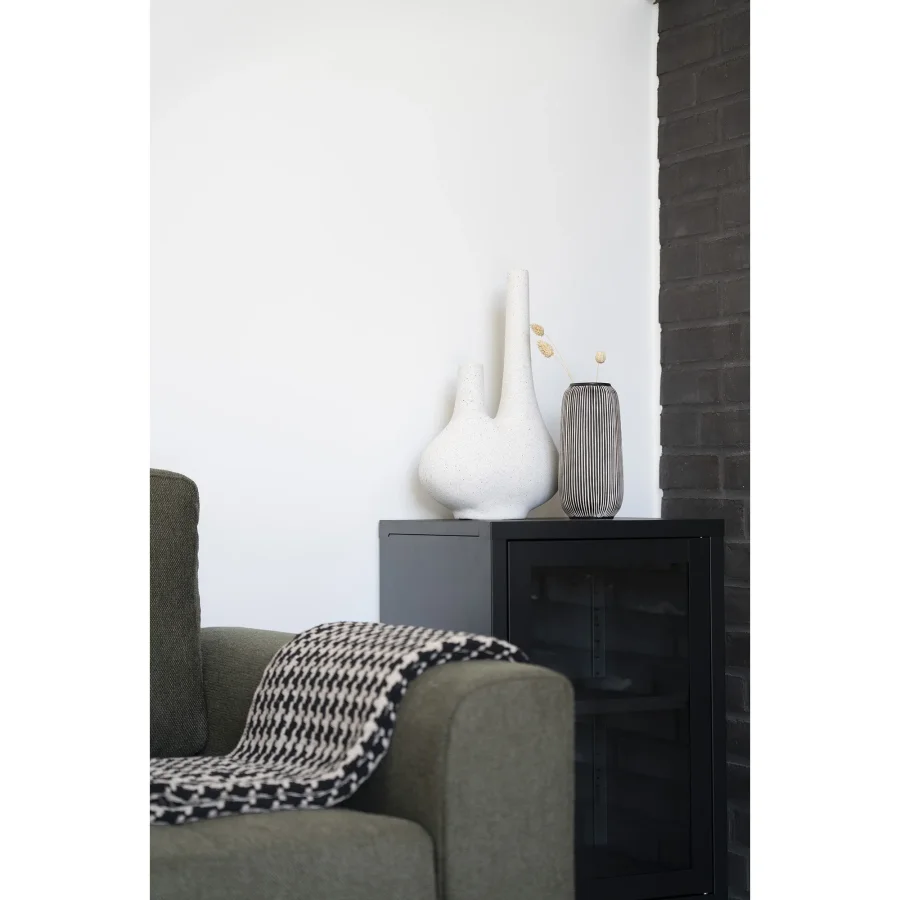 HOUSE NORDIC Vase, rund - schwarz/wei&szlig;e Keramik (�9,5)