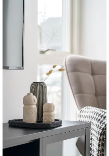 HOUSE NORDIC brett - svart sement (26,5x26)