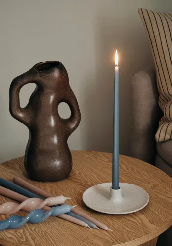 BROSTE COPENHAGEN Twist-Kerze – staubblaues Paraffin (2er-Set)