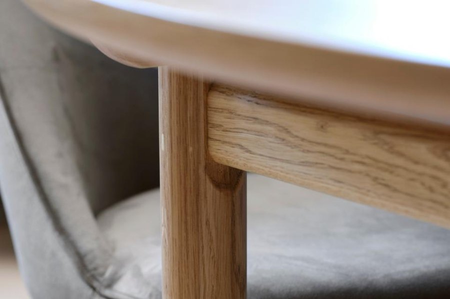 Carno spisebord, med uttrekk - naturlig eikefiner og eik (120)