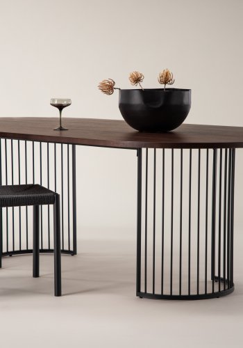 VIND COLLECTION Hamneskär spisebord, ovalt - valnttfiner og sort stl (220x110)