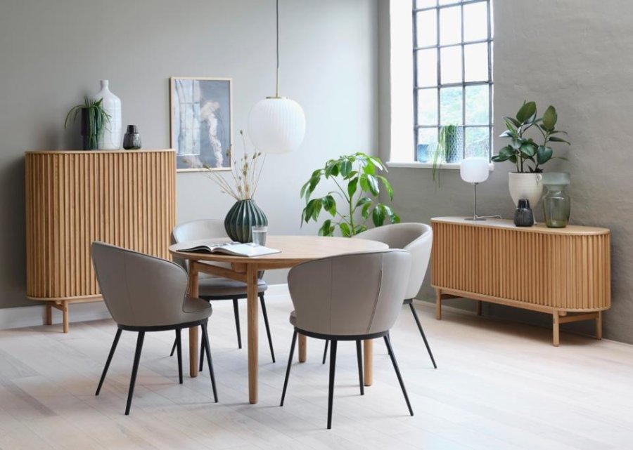 Carno skjenk, med 2 skyvedrer, 2 hyller og 1 skuff - naturlig eik