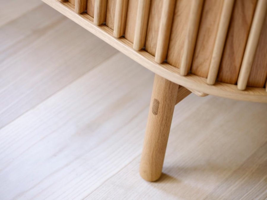 Carno TV-Tisch, mit 2 Schiebetüren und 1 Schublade – Eiche natur (45x160)