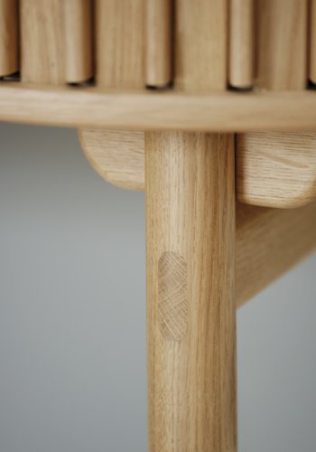 Carno Schreibtisch, mit 2 Schiebetüren und 1 Fach, oval - Eichenfurnier natur und Eiche (60x120)