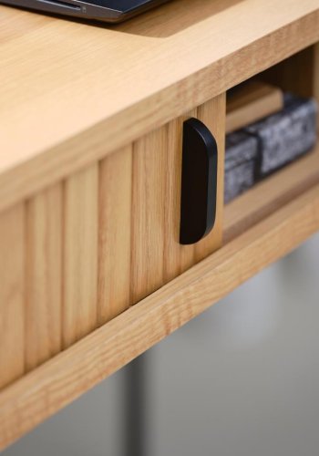 Nola skrivebord, m. 2 skydel�ger - natur egetr�sfin�r og sort metal (60x120)