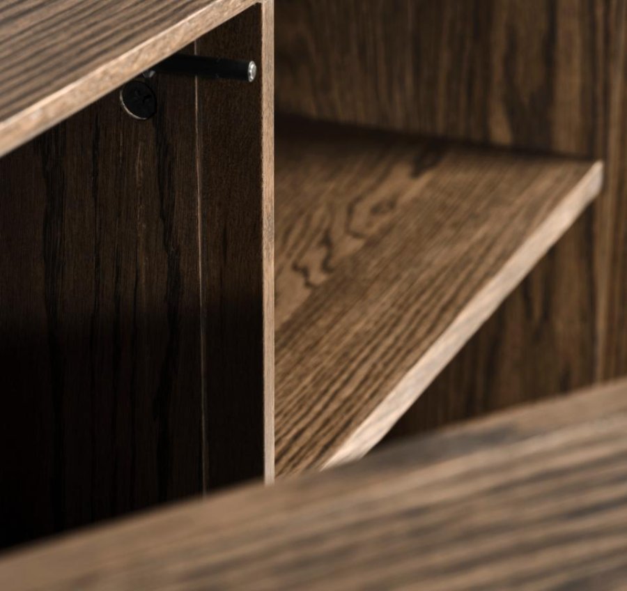 Modica-Schrank mit 2 Türen und Regalen – rauchfarbenes Eichenfurnier und schwarzes Metall