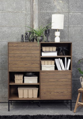 Modica-Schrank mit 2 Türen und Regalen – rauchfarbenes Eichenfurnier und schwarzes Metall