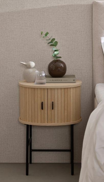 Nola natbord, m. 2 skydelger og 1 hylde - natur eg og sort metal (50x40)