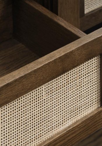 Barrali Vitrine mit 2 Glastüren und 2 Schubladen – Rattan und geräucherte Eiche (H:160)