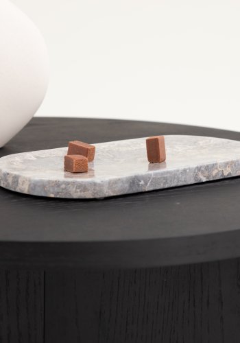 VIND KOLLEKSJON Saltö Stort salongbord, rundt - svart finer (85)