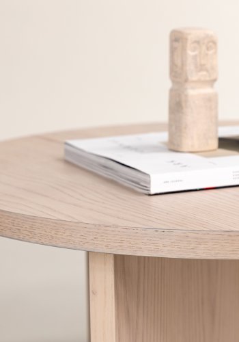 VIND KOLLEKSJON Saltö Stort salongbord, rundt - hvitkalket finer (85)