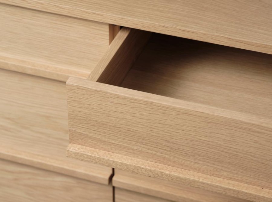 Ponza skjenk, m. 3 drer og 1 skuff - naturlig eikefiner (B:140)