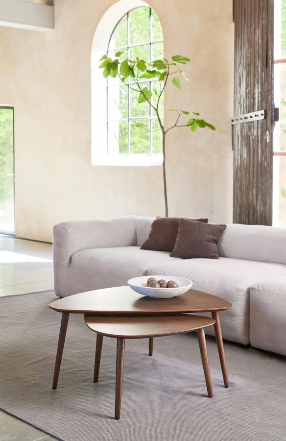 Adda salongbord, trekantet - rkt eikefiner og lamell eik (sett med 2)