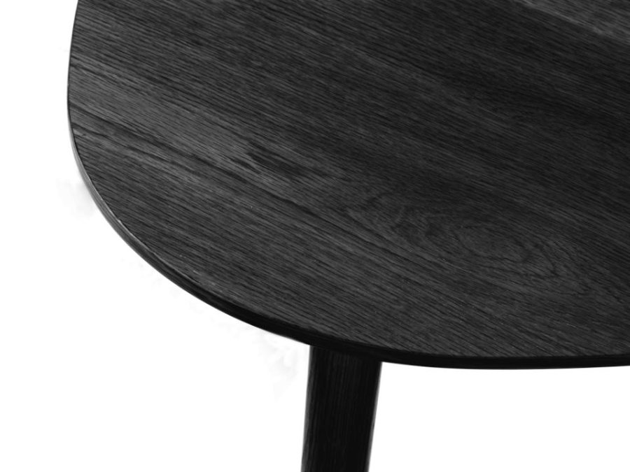 Adda Couchtisch, dreieckig – schwarzes Eichenfurnier und Eichenlatten (2er-Set)