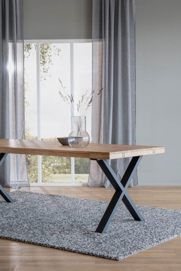 ROWICO Brooklyn rektangulr spisebord, m. udtrk - lakeret egetr m. X-ben i sort metal (220x95)