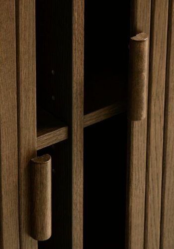 Cavo skjenk, med 2 skyvedrer og 2 hyller - rkt eik (160x45)