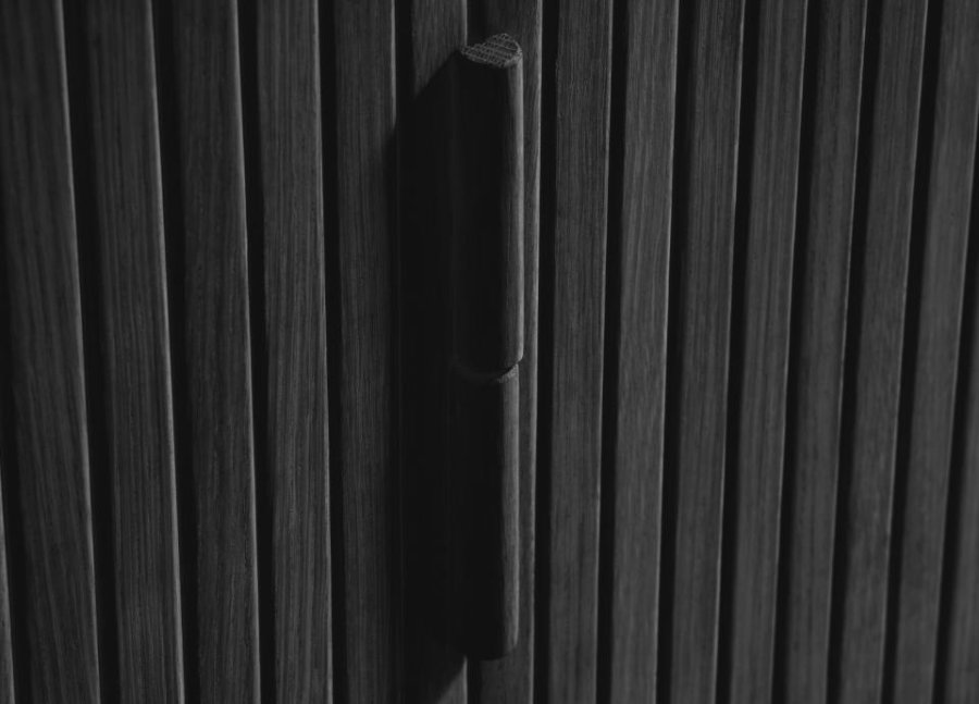 Cavo Sideboard, m. 2 Schiebetüren und 2 Regalen – Eiche schwarz (160x45)