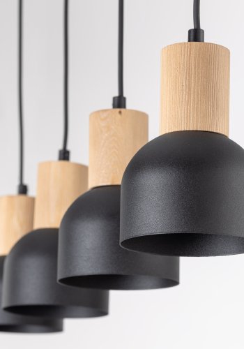 TK Cairo loftlampe, m. 4 skjermer - naturlig tre og sort metall