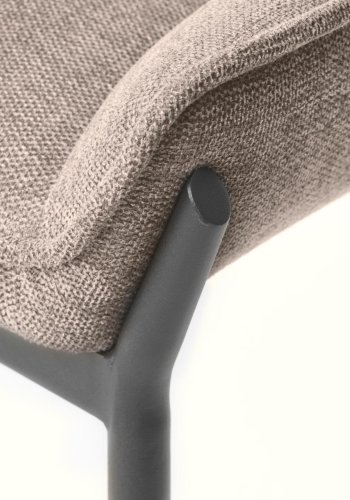 Calgary spisebordstol - ekte stoff og svarte ben