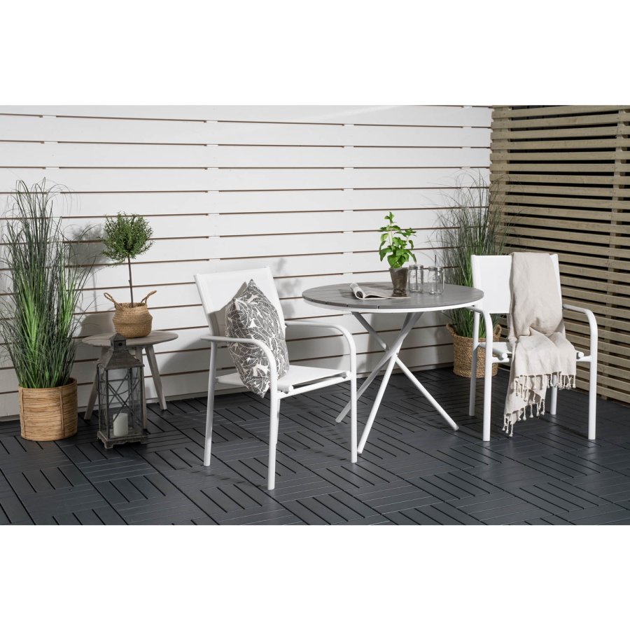 VENTURE DESIGN Gartenset mit Parma Cafétisch ( 90) und 2 Santorini Stühlen mit Armlehnen - Weißaluminium/Textilene