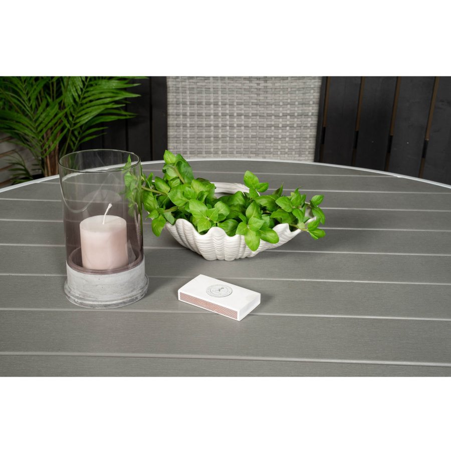 VENTURE DESIGN havest m. Parma bord (140) og 4 Anna stole m. armln - hvid alu/gr rattan/aintwood