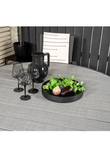 VENTURE DESIGN havest m. Parma bord (140) og 4 Anna stole m. armln - sort alu/rattan/gr aintwood