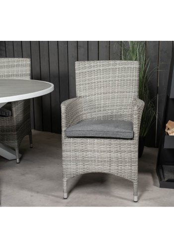 VENTURE DESIGN havest m. Parma bord (140) og 4 Malin stole m. armln + hynde - gr rattan/aintwood