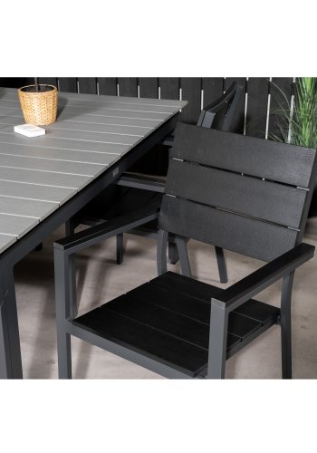 VENTURE DESIGN Levels hagesett med bord med uttrekk og 4 stoler med armlener - gr/svart i tre og sort aluminium